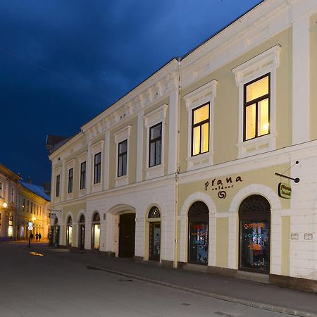 Centrum Vendeghaz Έγκερ Εξωτερικό φωτογραφία